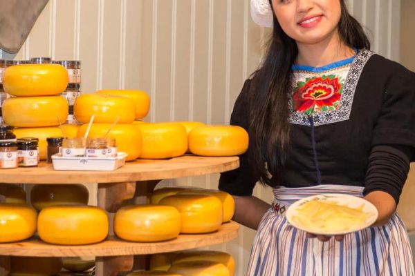 Amsterdam: Volendam & Zaanse Schans Live Rondleiding